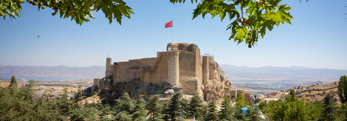 Türkiye'deki En Güzel Kaleler ve Tarihçeleri